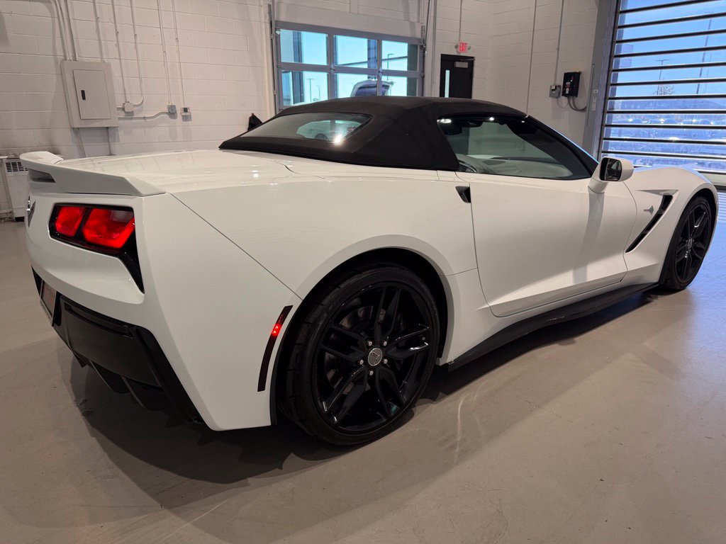 Used 2019 Chevrolet Corvette Stingray Convertible w/ Battery Protection Package RWD image 8