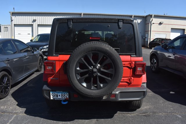 Used 2022 Jeep Wrangler Unlimited Sahara w/ Cold Weather Group AWD/4WD image 4