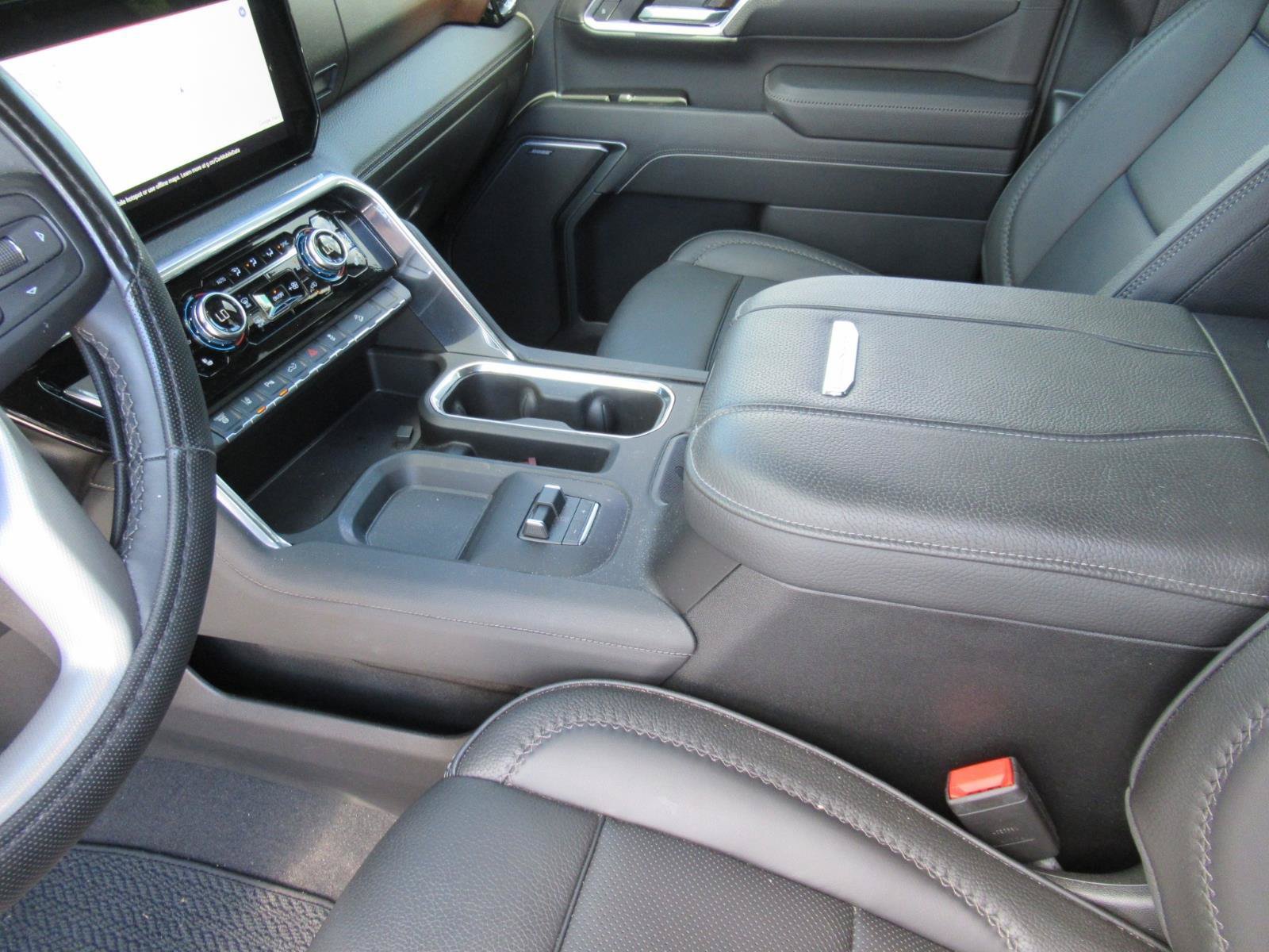 Used 2026 GMC Sierra 2500 Denali w/ Denali Reserve Package AWD/4WD image 17