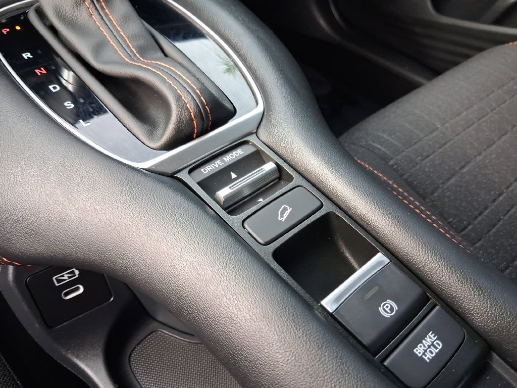 Used 2025 Honda HR-V Sport image 21