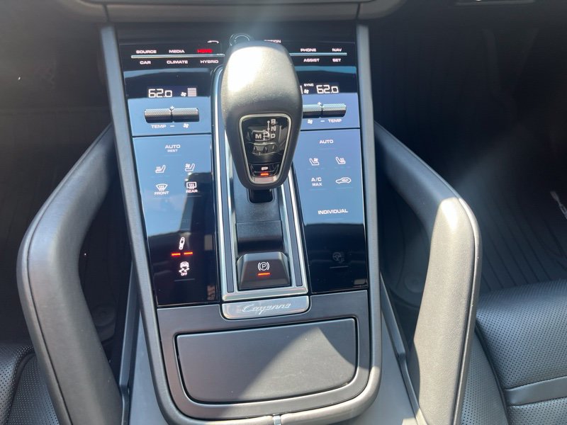 Used 2021 Porsche Cayenne E-Hybrid AWD/4WD image 17