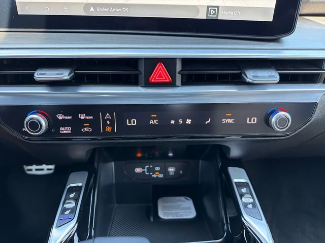 New 2026 Kia Sorento SX Prestige AWD/4WD image 14