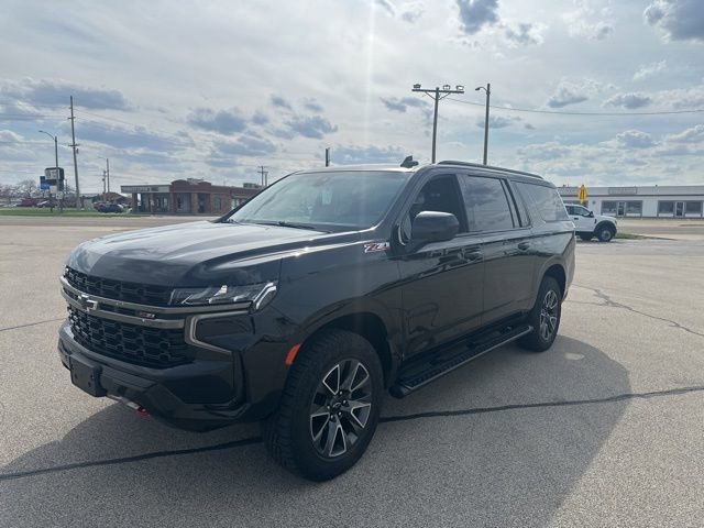 Used 2021 Chevrolet Suburban Z71 AWD/4WD image 2