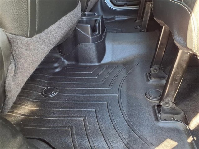 Used 2019 Jeep Wrangler Unlimited Sahara w/ Safety Group image 28