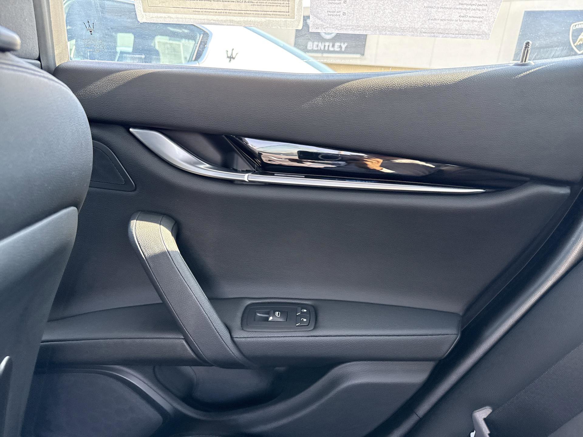 Used 2022 Maserati Ghibli Modena Q4 image 24