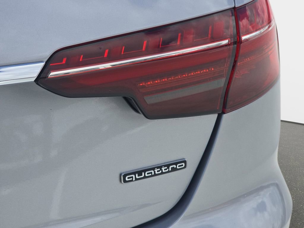 Used 2022 Audi A4 2.0T Premium image 28