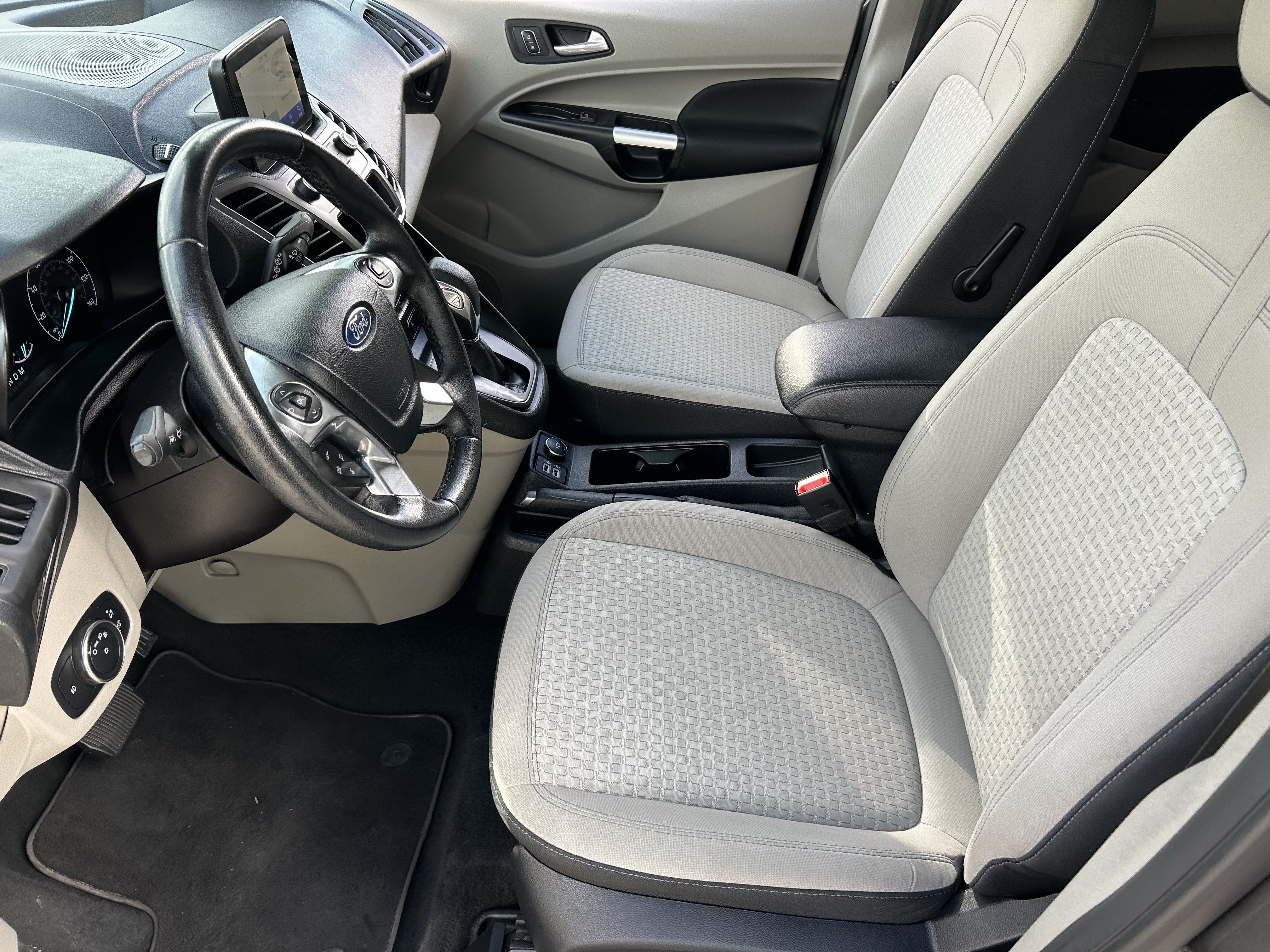 Used 2020 Ford Transit Connect XLT FWD image 18