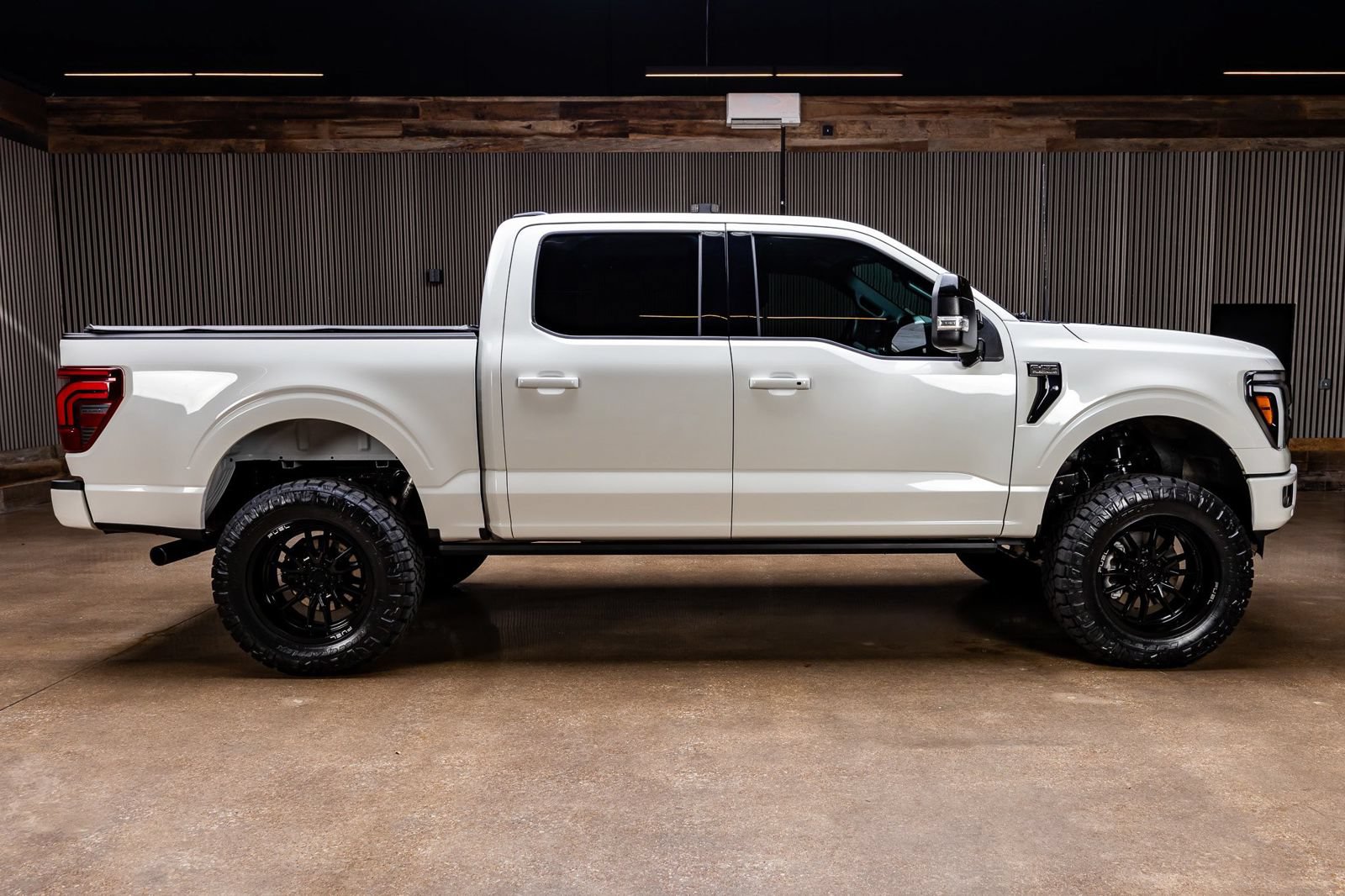 Used 2025 Ford F150 Platinum AWD/4WD image 11