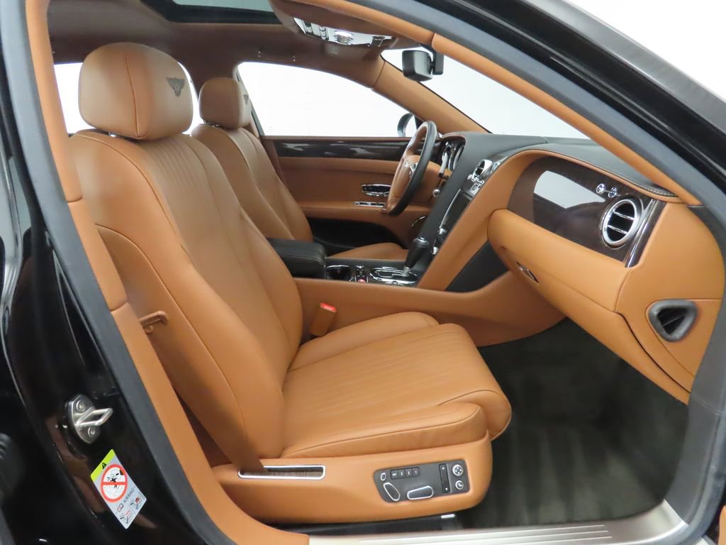 Used 2018 Bentley Flying Spur V8 image 20