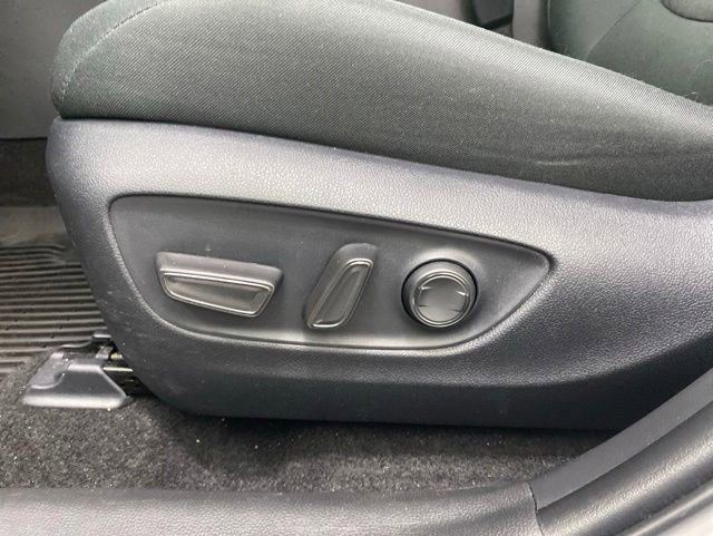 Used 2025 Toyota RAV4 XLE w/ Convenience Package AWD/4WD image 12