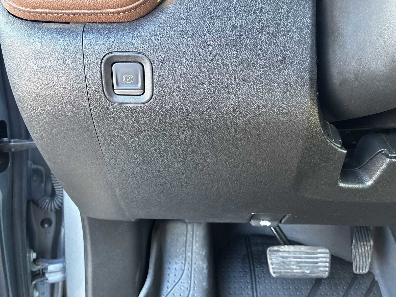 Used 2022 Chevrolet Silverado 1500 High Country image 18