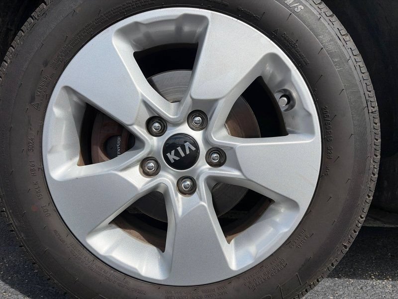Used 2019 Kia Soul FWD image 38