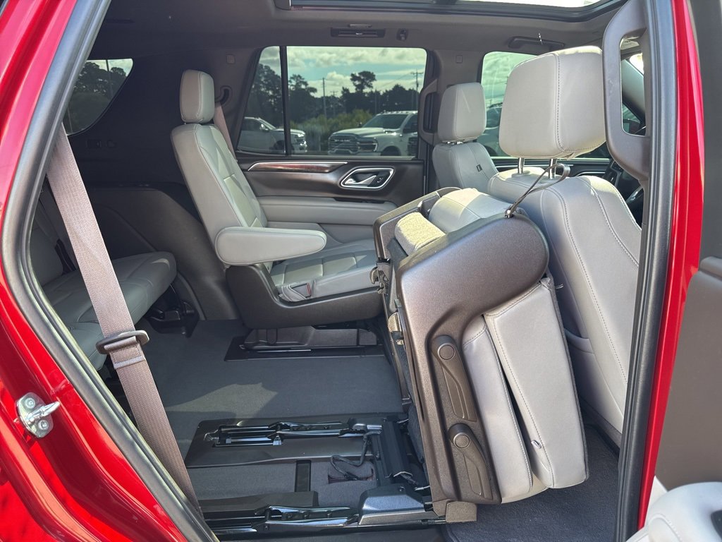 Used 2023 Chevrolet Tahoe Z71 w/ Luxury Package image 20