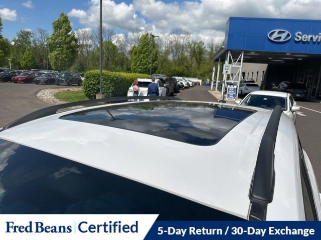 Used 2015 Ford Escape SE w/ Equipment Group 201A FWD image 7