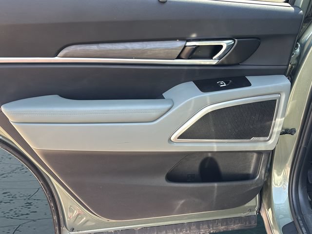 Used 2023 Kia Telluride EX X-Line AWD/4WD image 15