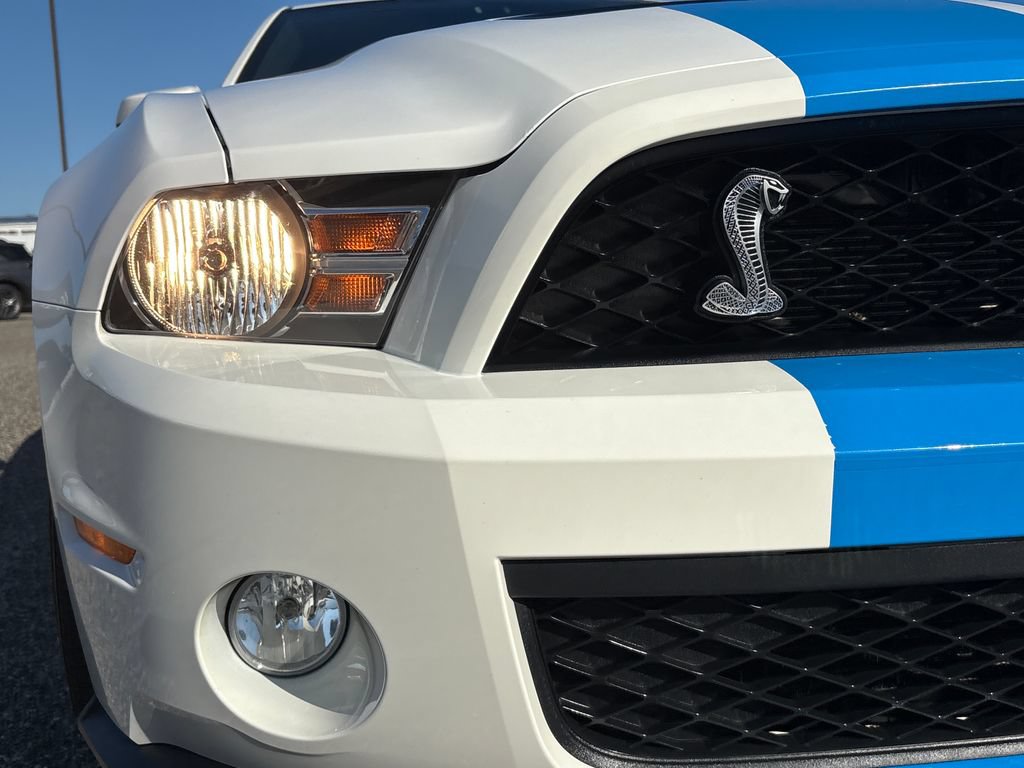 Used 2010 Ford Mustang Shelby GT500 RWD image 20