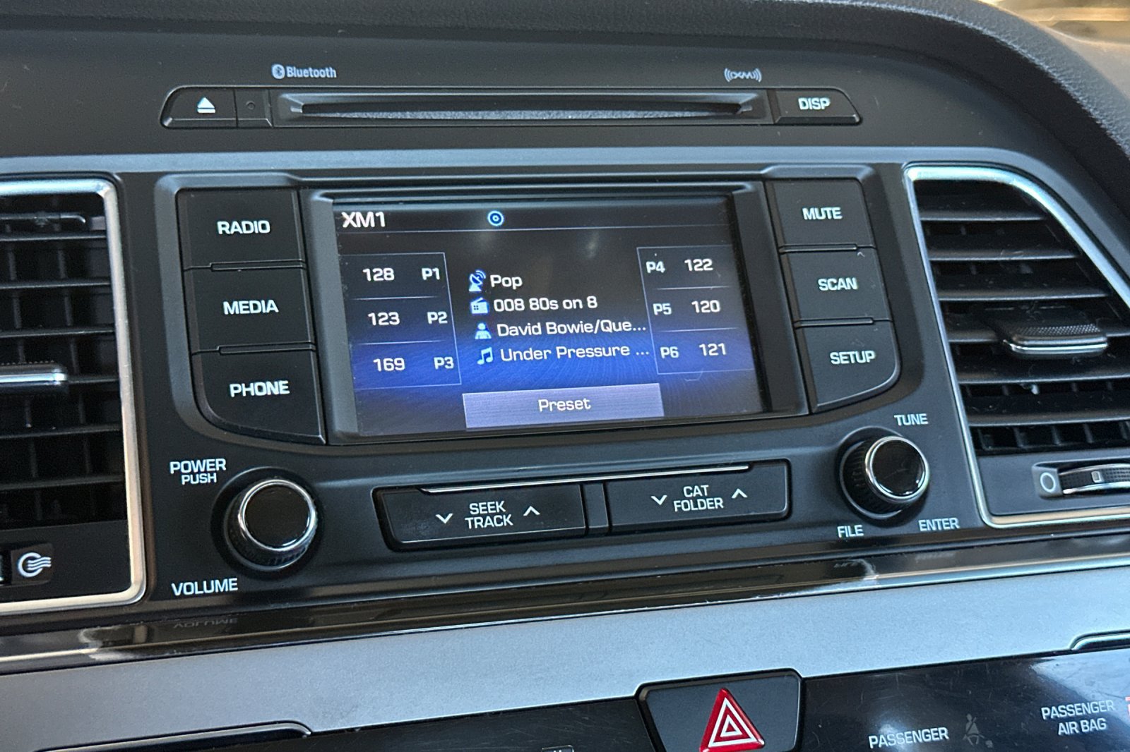 Used 2015 Hyundai Sonata SE w/ Option Group 09 FWD image 17