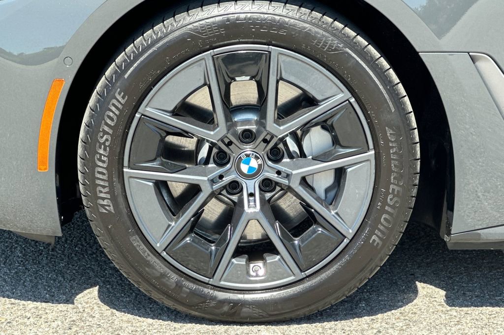 Used 2023 BMW i4 eDrive35 w/ Premium Package RWD image 31