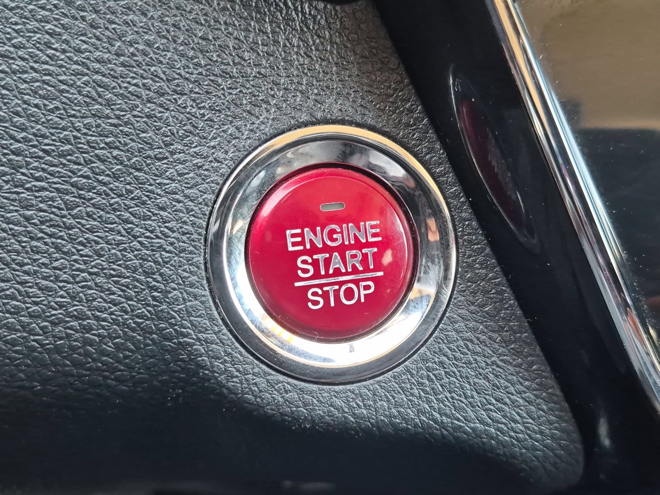Certified 2018 Honda HR-V EX-L image 17