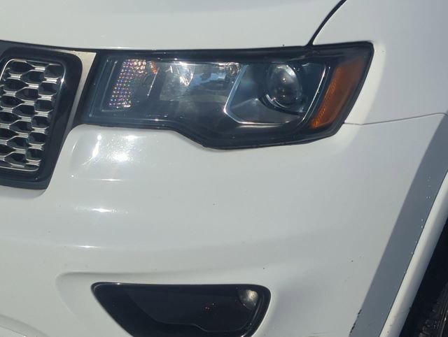 Used 2019 Jeep Grand Cherokee Altitude AWD/4WD image 9