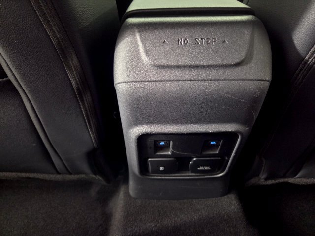 Used 2023 Ford Bronco Wildtrak AWD/4WD image 25