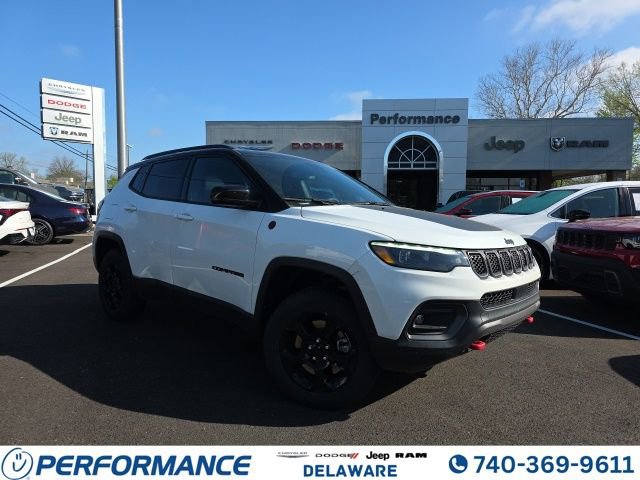 Used 2024 Jeep Compass Trailhawk w/ Trailhawk Elite Group image 1