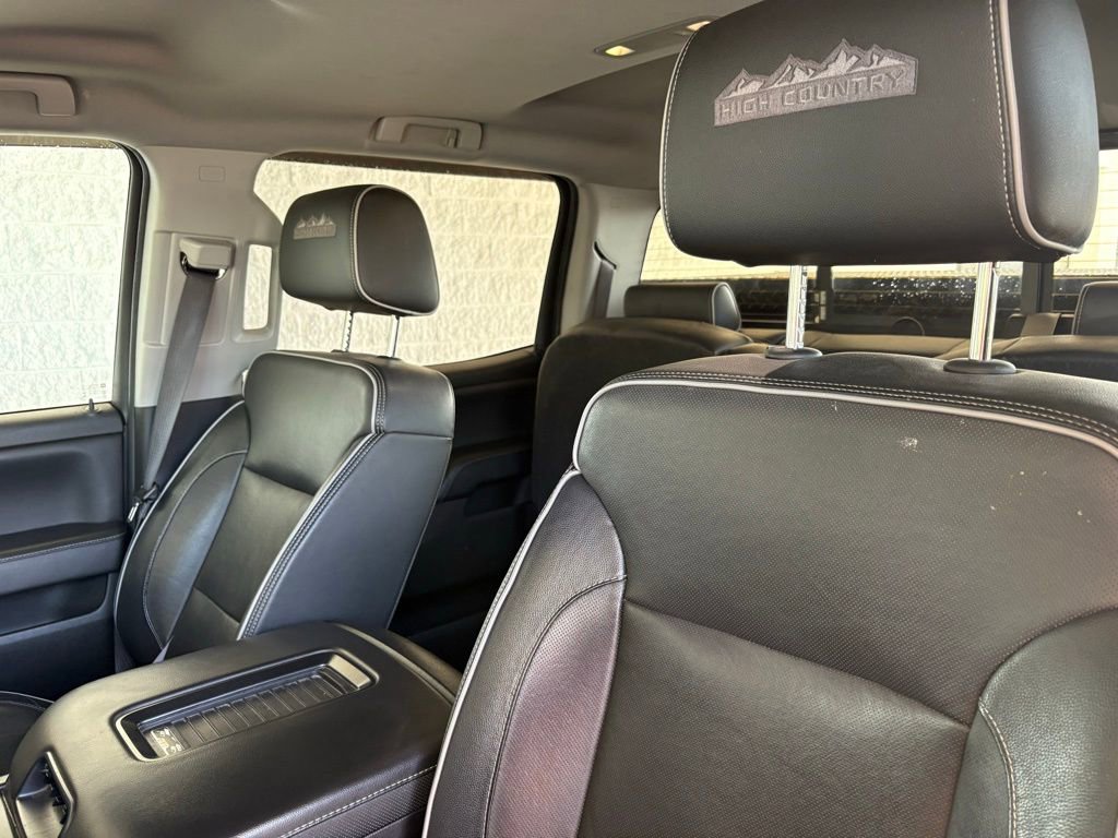 Used 2018 Chevrolet Silverado 2500 High Country w/ Duramax Plus Package AWD/4WD image 2