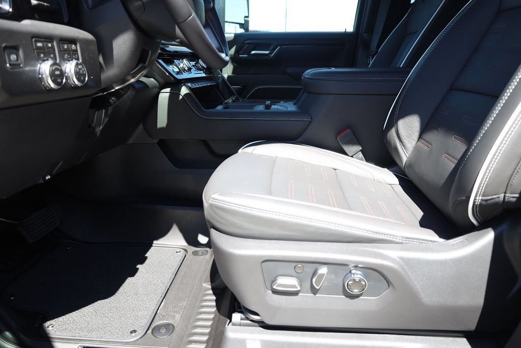 New 2026 GMC Sierra 2500 AT4X AWD/4WD image 11