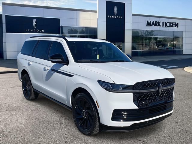 New 2026 Lincoln Navigator Reserve w/ Jet Appearance Package AWD/4WD image 1