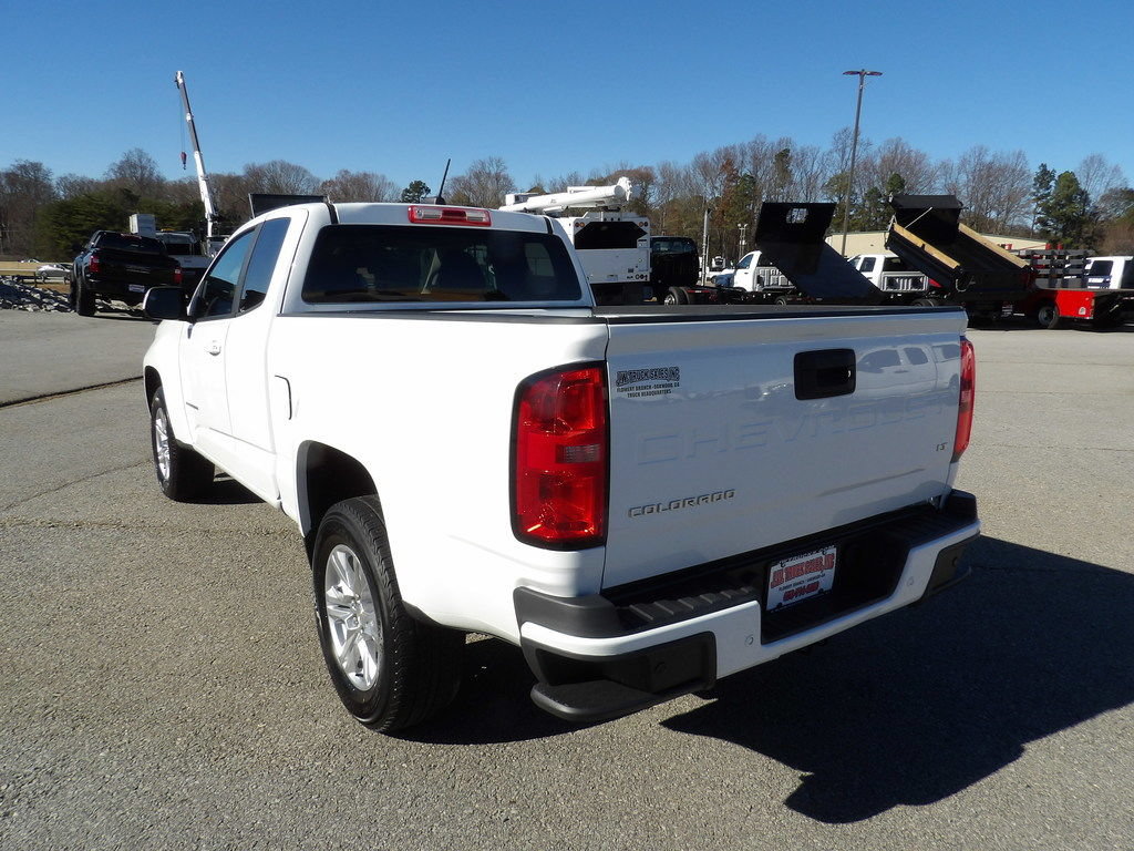 Used 2021 Chevrolet Colorado LT w/ Fleet Safety Package RWD image 5