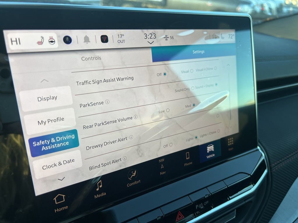 New 2026 Jeep Compass Trailhawk w/ Sun, Sound & Navigation Group image 38