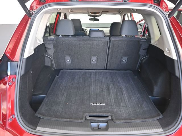 Used 2024 Nissan Rogue SV FWD image 12