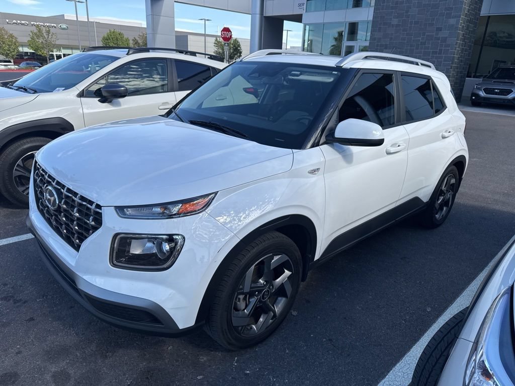 Used 2023 Hyundai Venue SEL FWD image 30