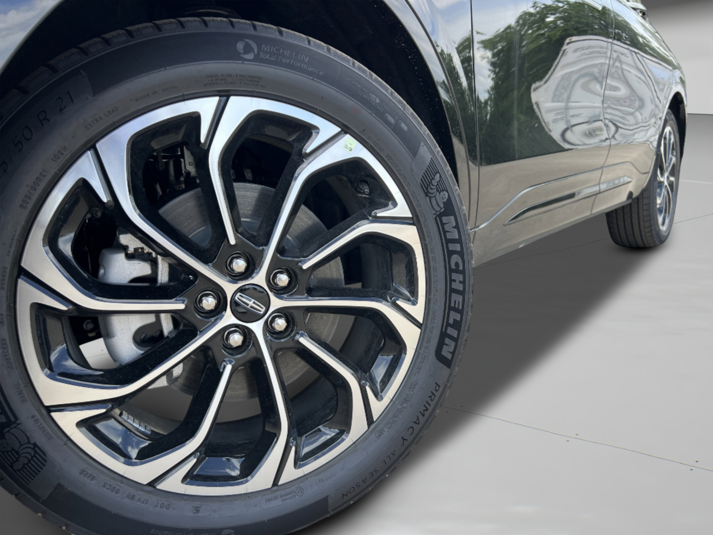 New 2026 Lincoln Nautilus Reserve AWD/4WD image 33