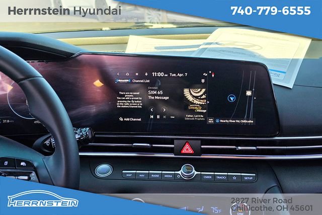 Used 2024 Hyundai Elantra SEL w/ Convenience Package image 9