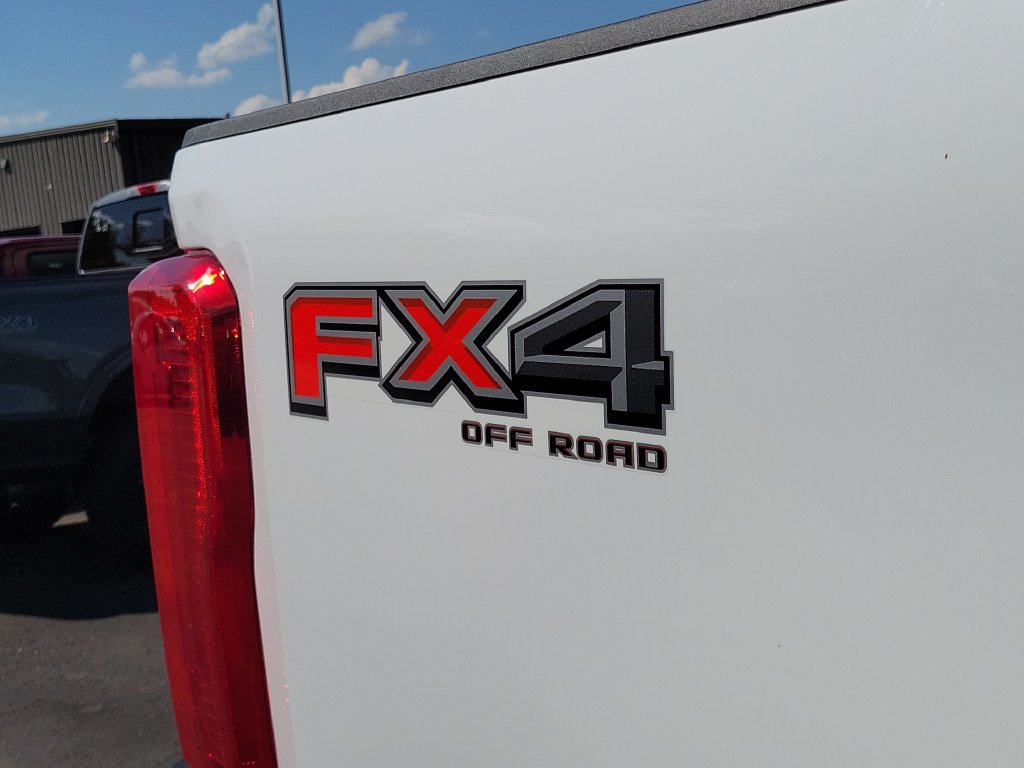 New 2026 Ford F350 XL w/ FX4 Off-Road Package AWD/4WD image 13