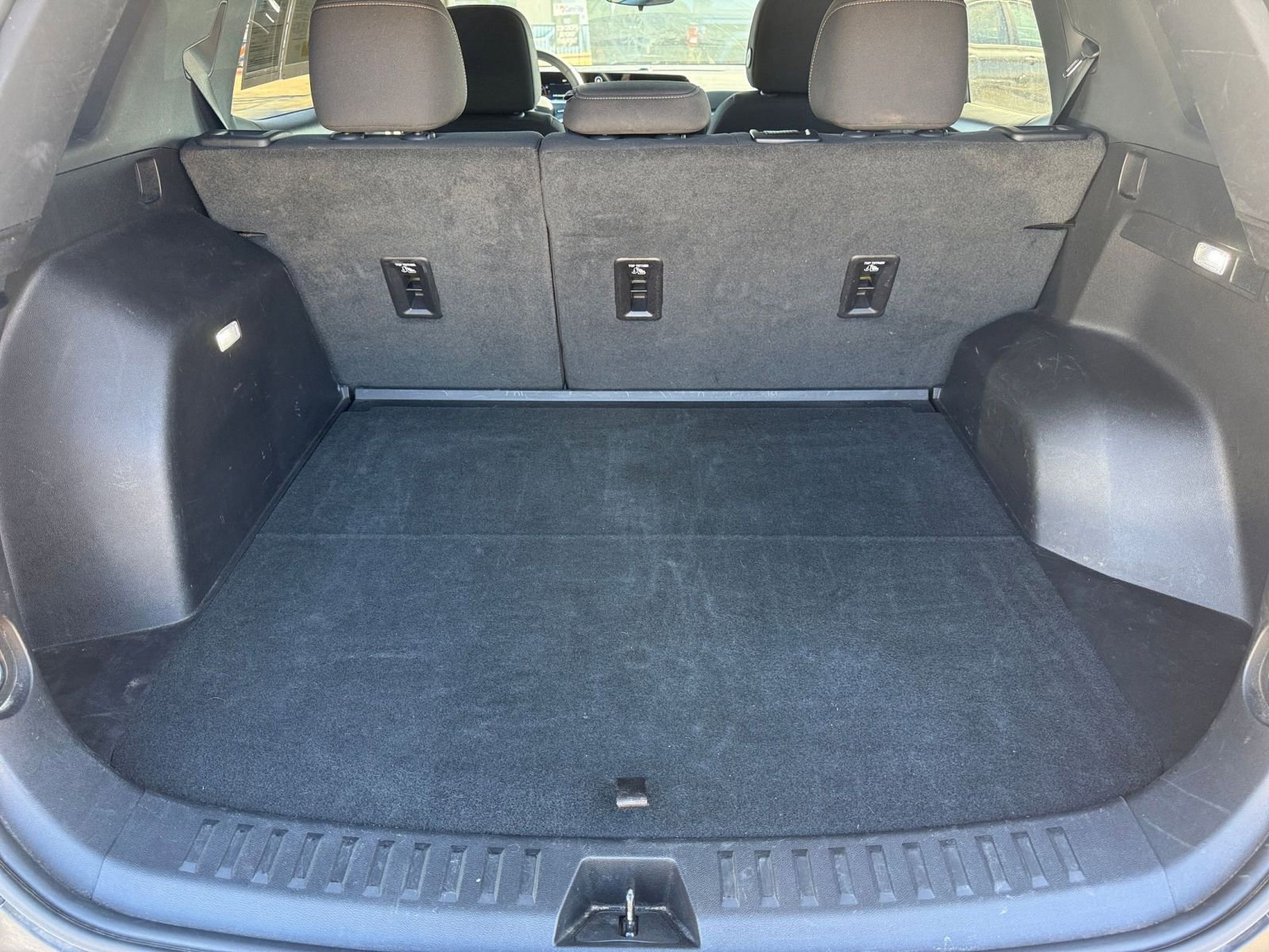 Used 2025 Chevrolet Equinox LT image 31