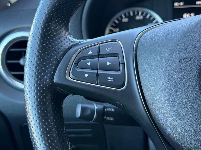 Used 2016 Mercedes-Benz Metris Passenger image 27