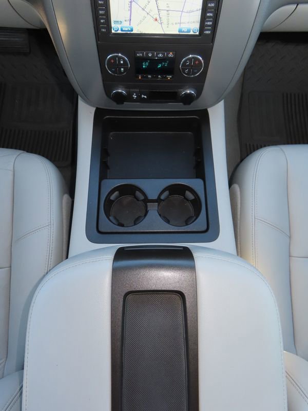 Used 2010 GMC Sierra 3500 SLT w/ SLT Convenience Package image 20