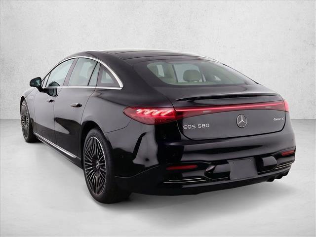 Used 2023 Mercedes-Benz EQS 580 4MATIC Sedan image 5