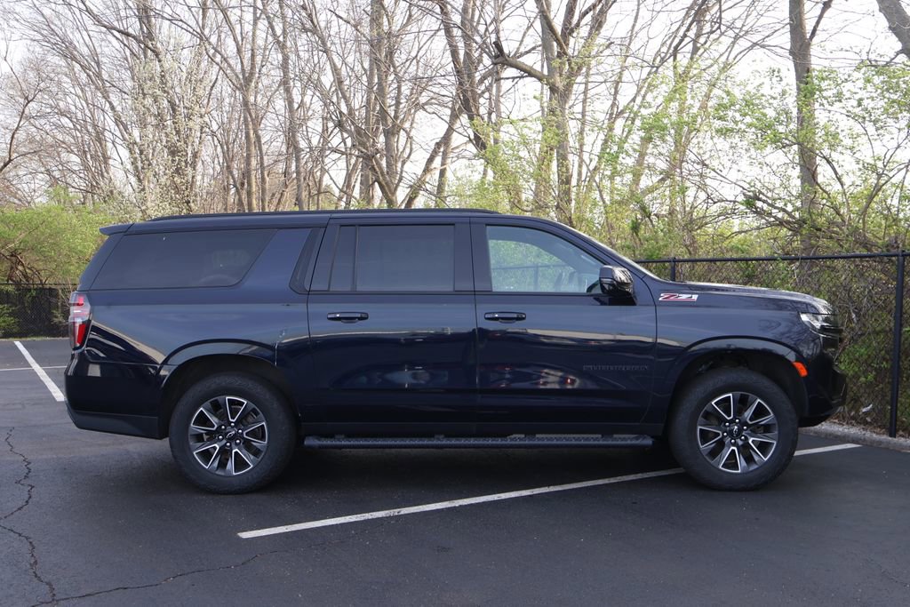 Certified 2024 Chevrolet Suburban Z71 w/ Off-Road Capability Package AWD/4WD image 10