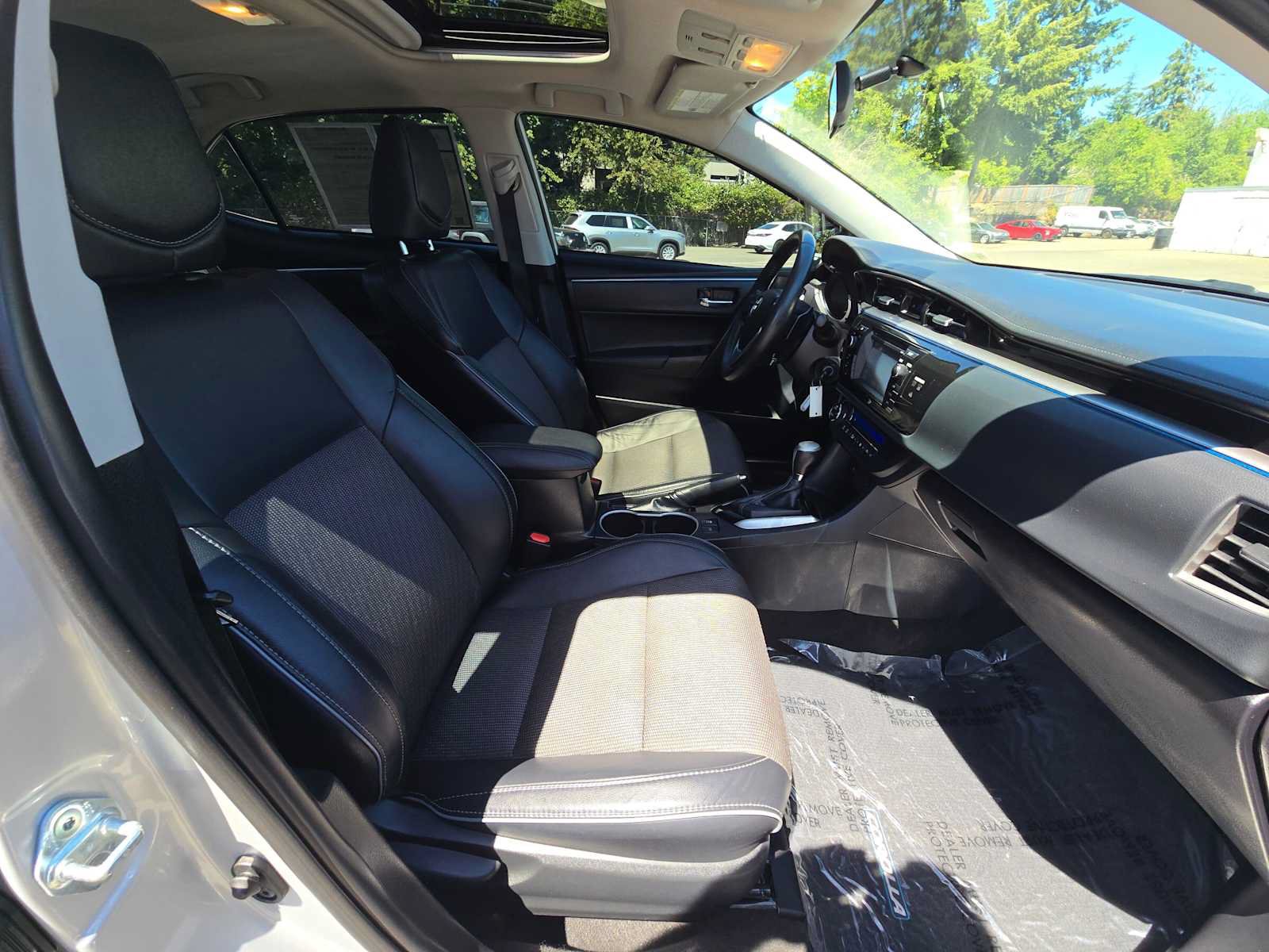Used 2016 Toyota Corolla S FWD image 11