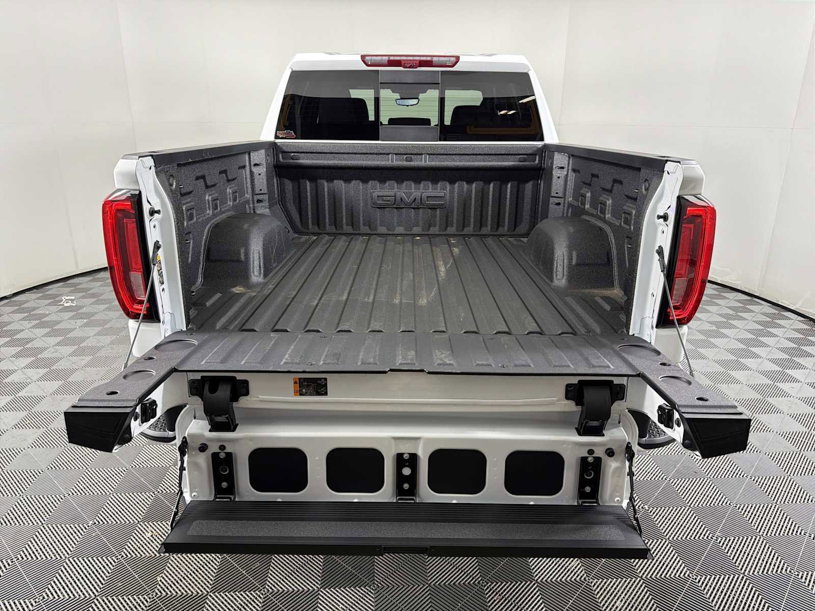 New 2026 GMC Sierra 1500 AT4 w/ AT4 Premium Package image 32