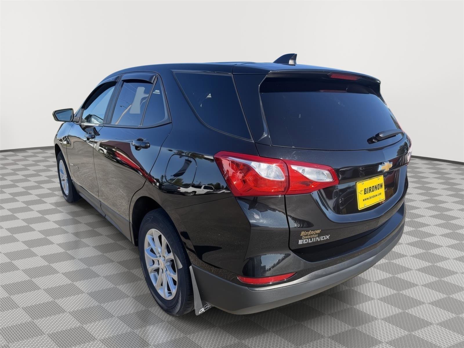Used 2021 Chevrolet Equinox LS w/ LS Convenience Package AWD/4WD image 3