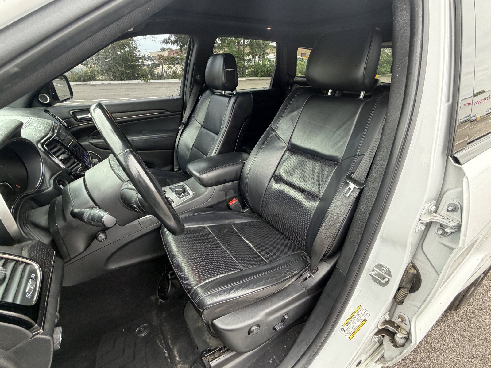 Used 2019 Jeep Grand Cherokee High Altitude AWD/4WD image 11