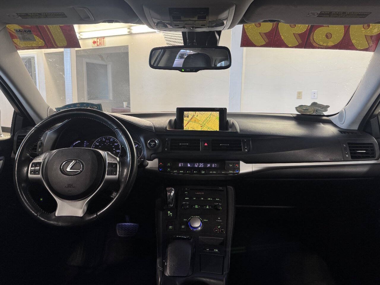 Used 2012 Lexus CT 200h Premium w/ Leather Pkg FWD image 11