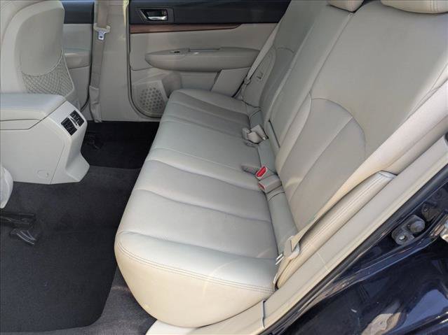 Used 2014 Subaru Outback 2.5i Limited w/ Moonroof Package AWD/4WD image 19