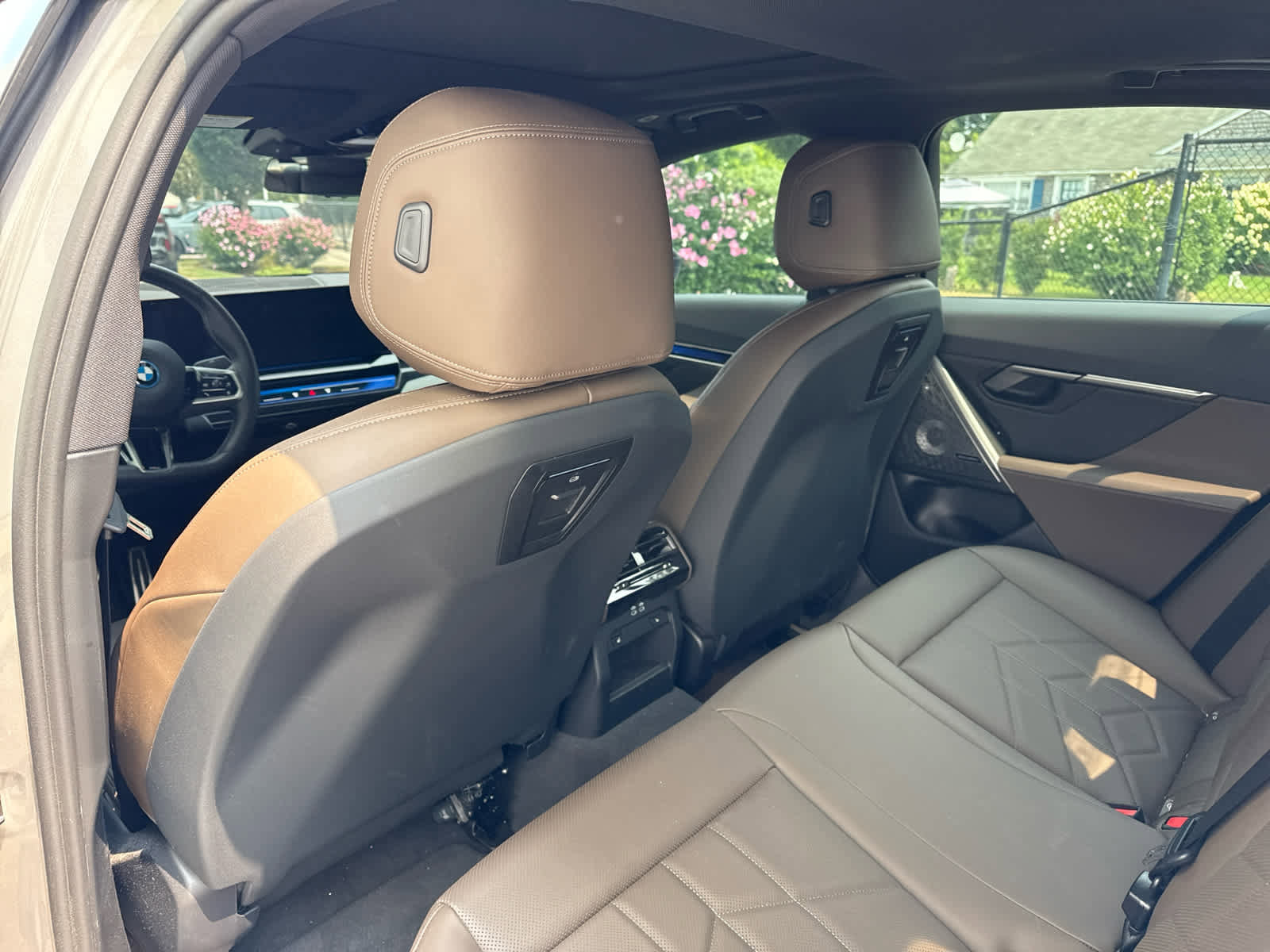 Certified 2024 BMW i5 M60 w/ Premium Package image 16