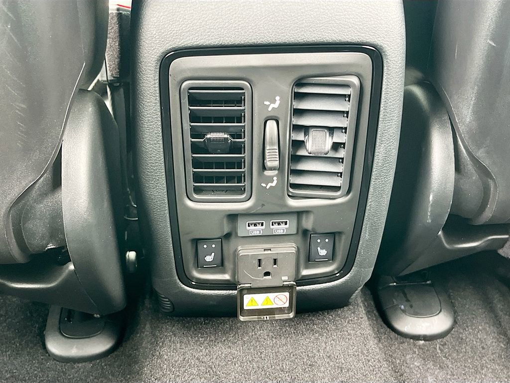 Certified 2025 Dodge Durango R/T image 26