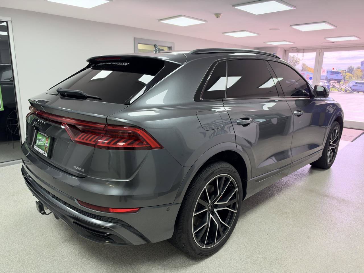 Used 2021 Audi Q8 Prestige AWD/4WD image 3
